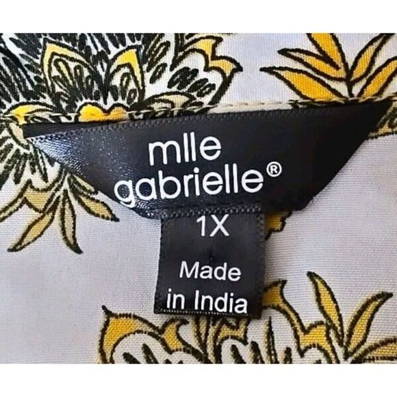Mlle Gabrielle NWT Button Down Yellow Floral Belted Dress Plus Size 1x NEW t3 - Picture 6 of 8